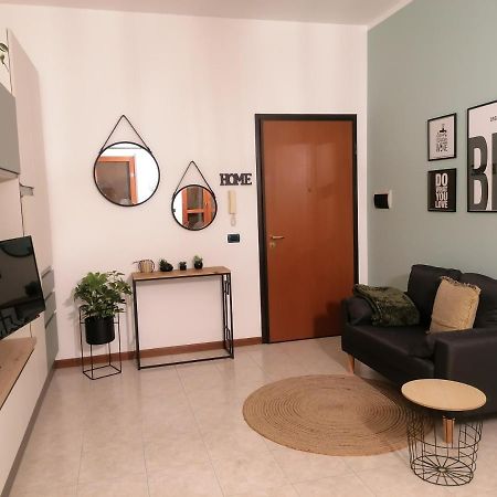 Monolocale Piano Terra A Pochi Minuti Dall'Ospedale Sacro Cuore 内格拉尔 外观 照片